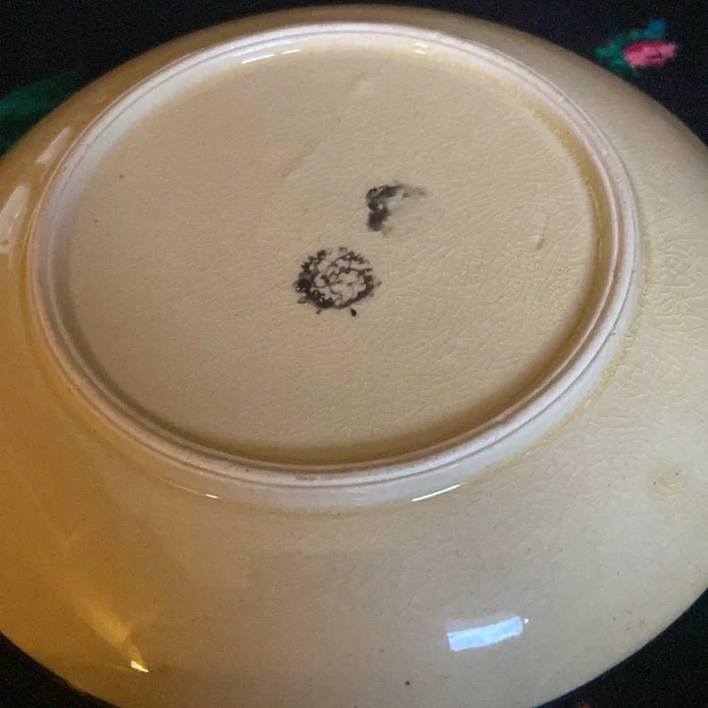 Vintage pair of pottery style plates leaves fruit
